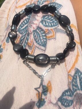 HyperSthene Bougie Star Charm Stretch Bracelet Stainless Accents